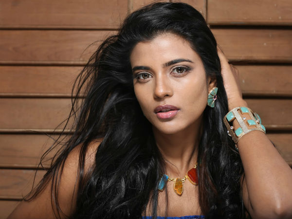 தனுஷுடன் நடிப்பது