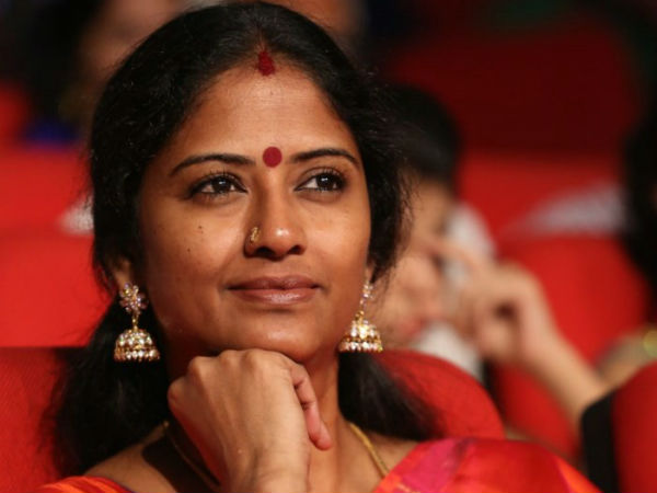 மனைவியாக ஈஸ்வரி ராவ்