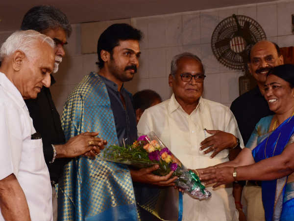 Karthi inaugurates a trust to Policemen Karthi inaugurates a trust to Policemen