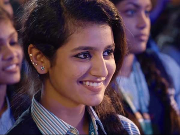 ஒரு அடார் லவ் டிசைன்