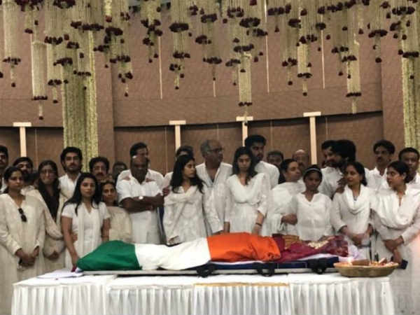 மாநில அரசு