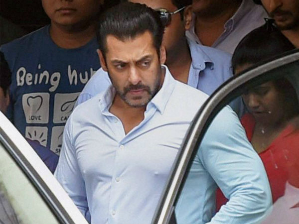 Court convicts Salman khan in deer poaching case Court convicts Salman khan in deer poaching case