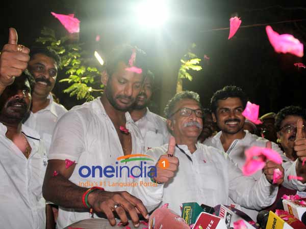 Nadigam sangam protests to set up CMB Nadigam sangam protests to set up CMB