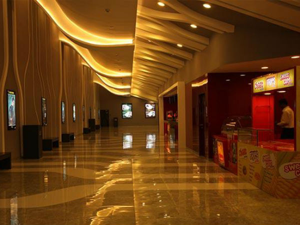 Snacks price in multiplex very high, Mumbai SC Snacks price in multiplex very high, Mumbai SC