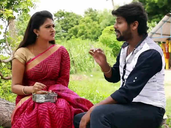 நிறைய புது நடிகர் நடிகைகள் வர்றாங்க. அவங்ககிட்ட குறைகளா நீங்க பார்க்கிறது?