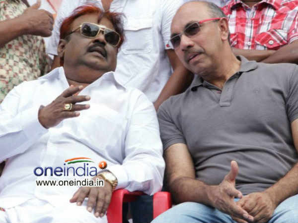 ரியல் ஹீரோ