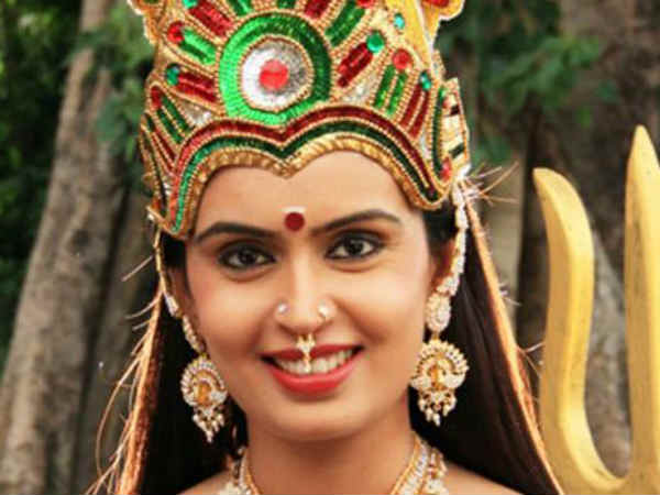 Actress kausalya acts in Amman character Actress kausalya acts in Amman character