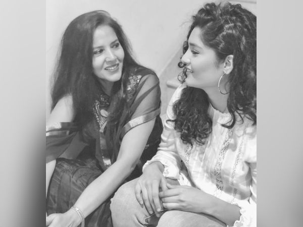Ritika Singhs mother looks like her sister Ritika Singhs mother looks like her sister