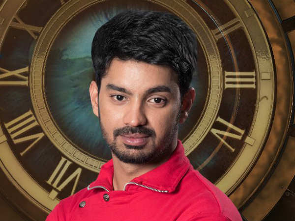 அறிவாளி