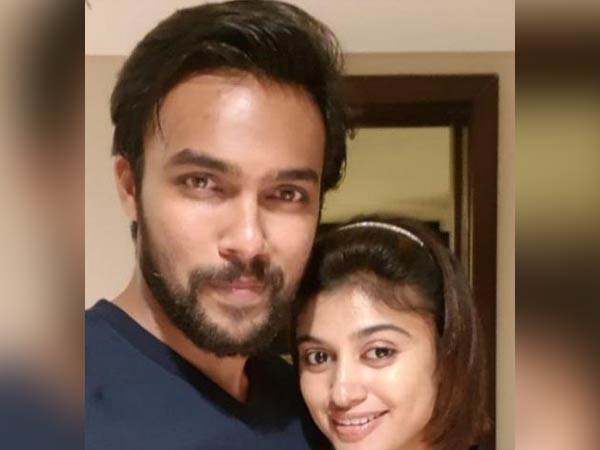 Oviya - Aarav dating pics goes viral Oviya - Aarav dating pics goes viral