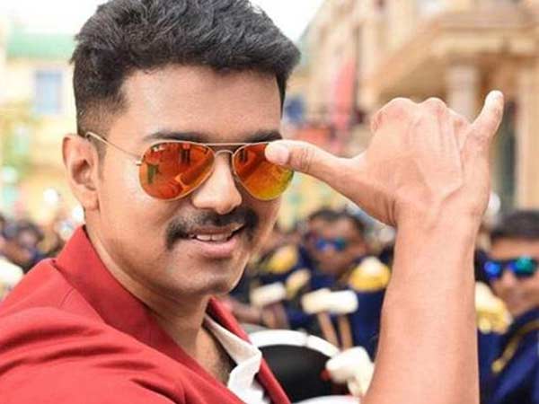 Kerala politician thanks Vijay! Kerala politician thanks Vijay!