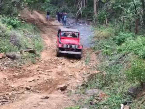 Actor Jayaram clarifies about Jeep accident video Actor Jayaram clarifies about Jeep accident video