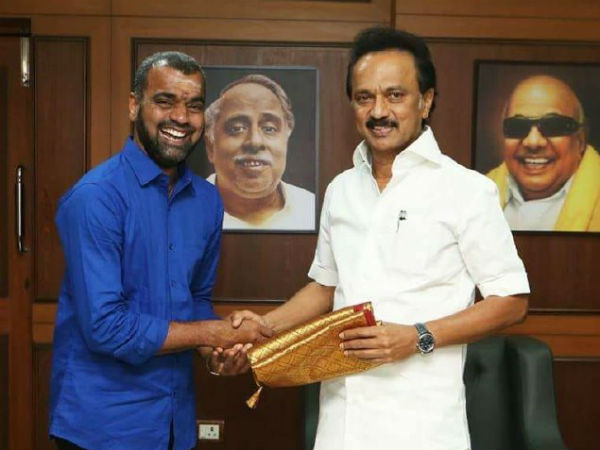 Actor Balaji met DMK Leader MK Stalin Actor Balaji met DMK Leader MK Stalin