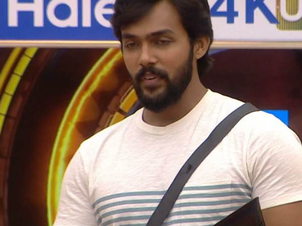 முதல் சீசன் போட்டியாளர்கள்: