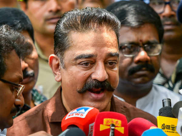 Kamal Haasan helps medical student Kamal Haasan helps medical student