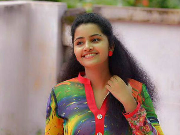 அனுபமா பரமேஸ்வரன்