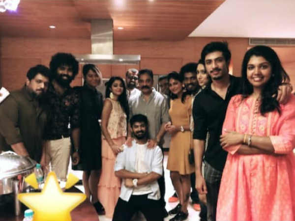 Kamalhaasan hosts party for Bigg boss contestants! Kamalhaasan hosts party for Bigg boss contestants!
