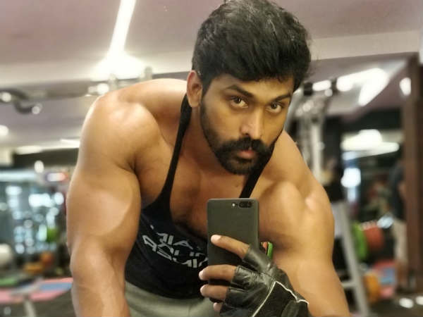ரொமான்ஸ் காட்சிகள்: