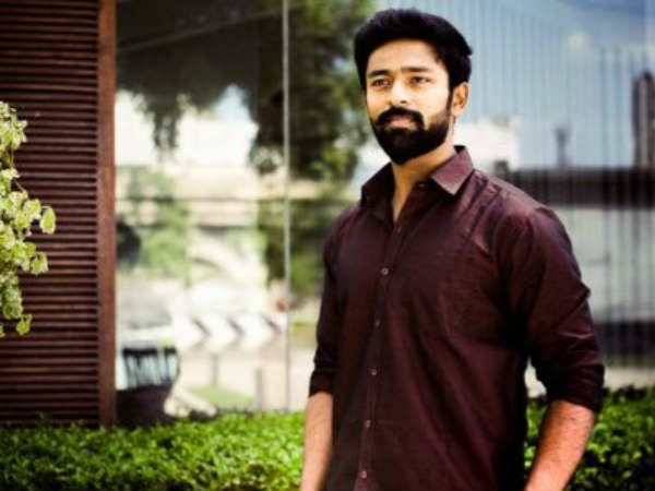 Actor Shanthnu shared Bhagyaraj video! Actor Shanthnu shared Bhagyaraj video!