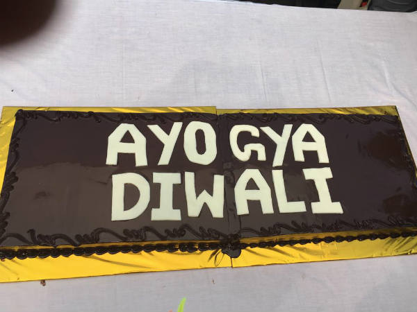 Actor Vishal and his ‘AYOGYA’ team celebrates diwali on the sets Actor Vishal and his ‘AYOGYA’ team celebrates diwali on the sets