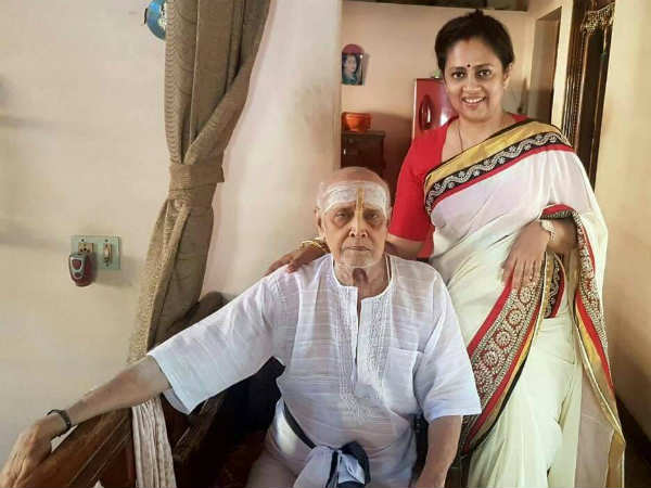 Lakshmi Ramakrishnans father passed away Lakshmi Ramakrishnans father passed away