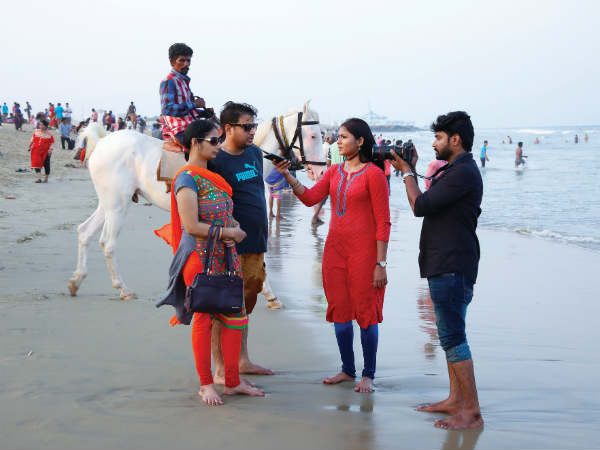 Revising committee bans Marina puratchi Revising committee bans Marina puratchi