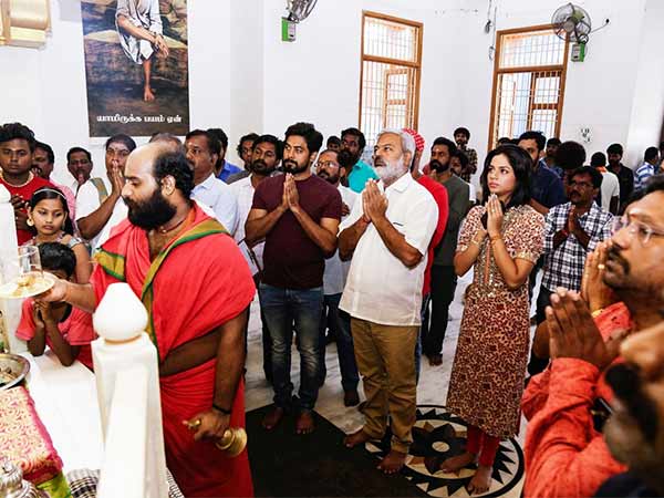 கவிதை நயம் கொண்ட காதல் கதை: