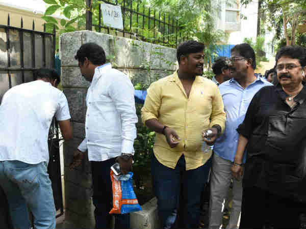 தயாரிப்பாளர்கள்