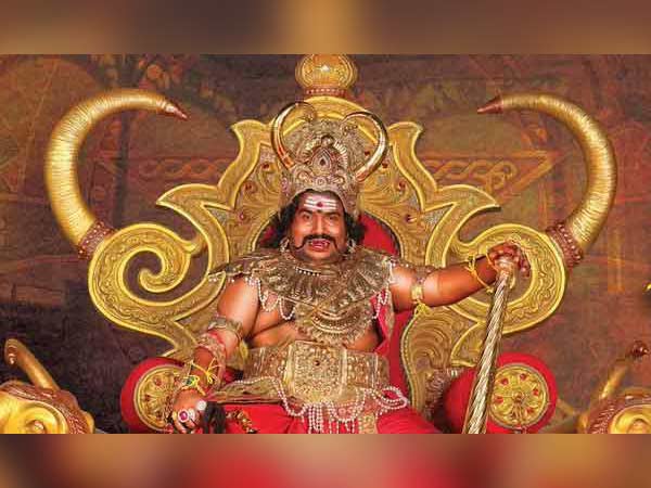 Yogi Babu and entire ‘Dharma Prabhu’ team turn vegetarian on sets Yogi Babu and entire ‘Dharma Prabhu’ team turn vegetarian on sets