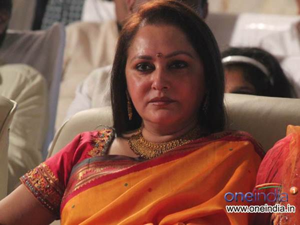திராவகம் வீசுவதாக மிரட்டல்: