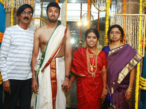 இயக்குநர்: