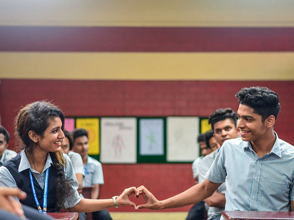 Oru Adaar love movie review Oru Adaar love movie review