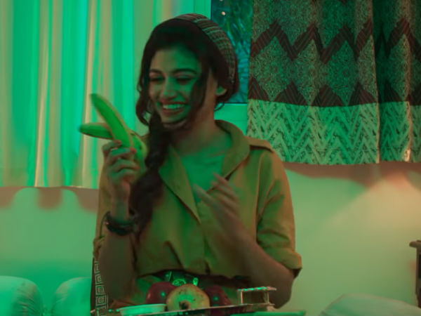 90 எம்எல் ஸ்னீக் பீக்