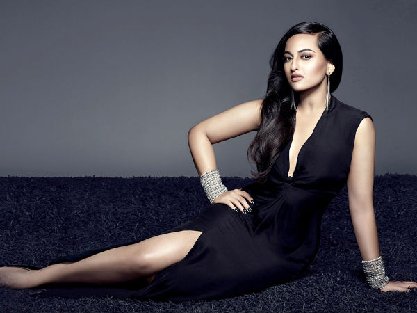 Cheating case filed against Sonakshi Sinha Cheating case filed against Sonakshi Sinha
