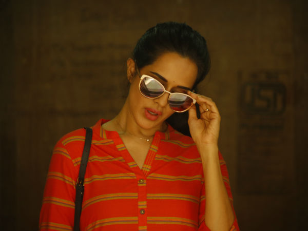 Model turned actress Pradaini Surva in Bodhai Yeri Budhi Maari Model turned actress Pradaini Surva in Bodhai Yeri Budhi Maari