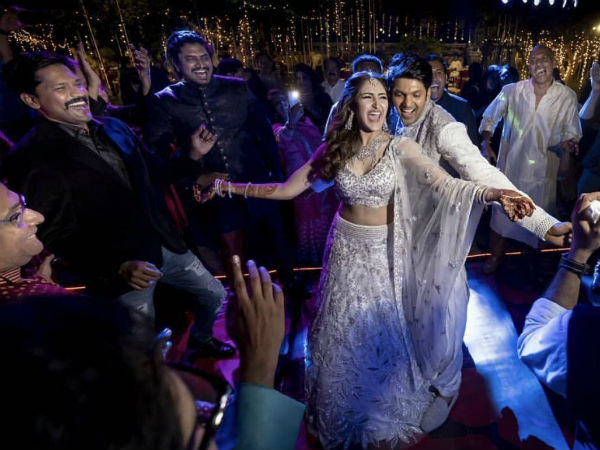 Arya, Sayyeshaa danced for Rowdy Baby song Arya, Sayyeshaa danced for Rowdy Baby song