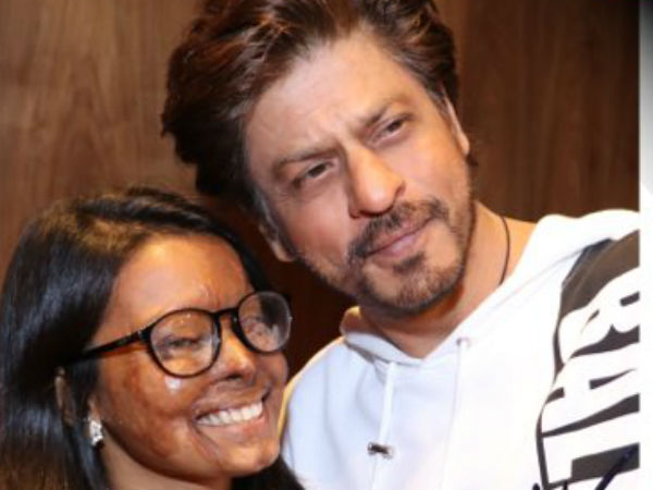 Shah Rukh Khan meets acid attack survivors Shah Rukh Khan meets acid attack survivors