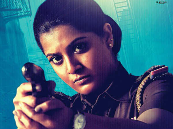போலீசாக வரலட்சுமி: