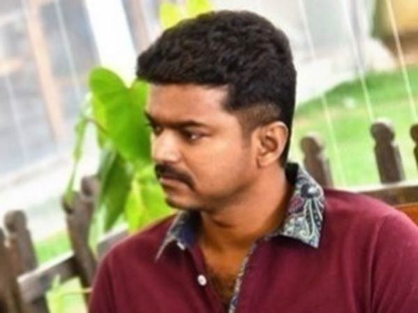 Fans ditch sleep for Vijay Fans ditch sleep for Vijay
