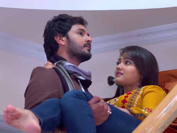 சொடக்கு விரல்களில்