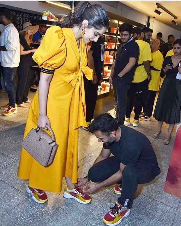 Anand Ahuja, Sonam give couple goals Anand Ahuja, Sonam give couple goals
