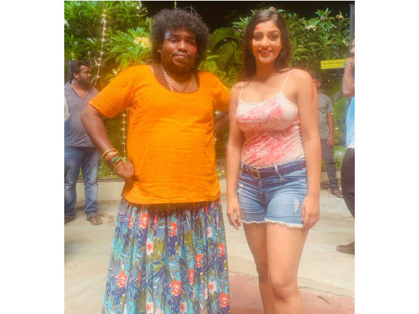 Yogibabus dedication for Zombie impresses Yashika Yogibabus dedication for Zombie impresses Yashika