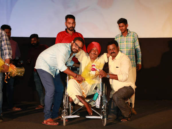 உணர்வுகளின் சுனாமி