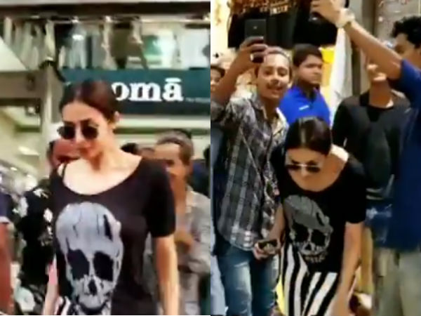 Malaika Arora escapes from fans Malaika Arora escapes from fans