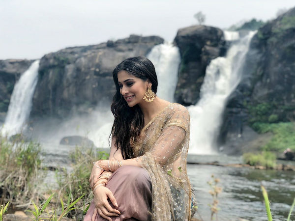 Neeya 2 review: Its a snakes love story Neeya 2 review: Its a snakes love story