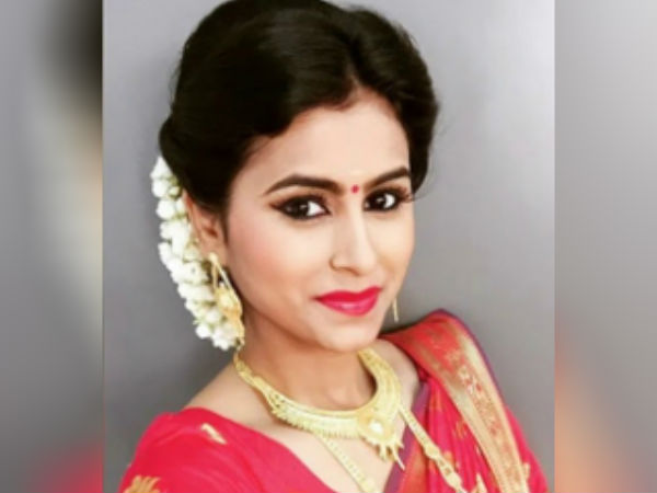 youth gives trouble to tv serial actress rithika youth gives trouble to tv serial actress rithika