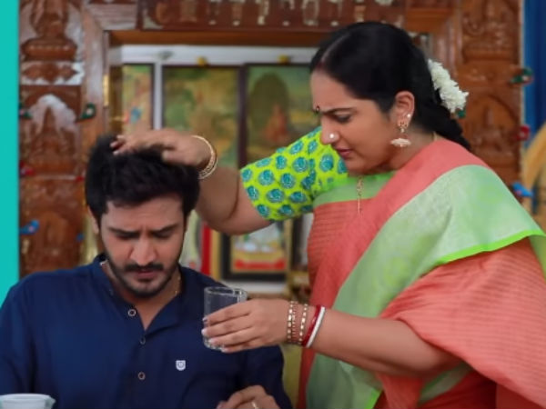 ரோஜா என்ன பார்க்கறா