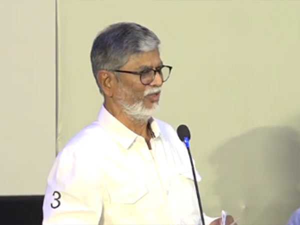 காவி வேட்டி பார்சல்