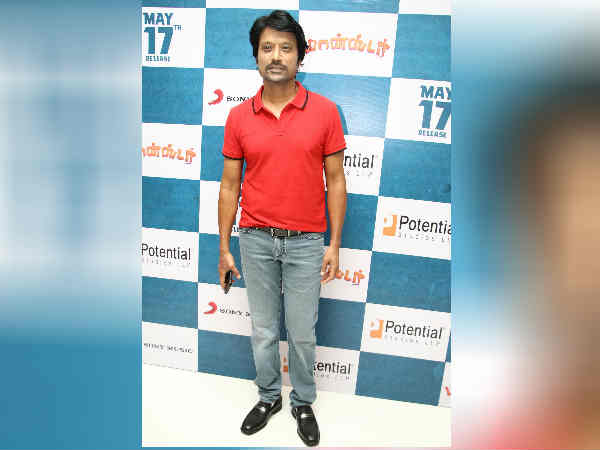 புலிகளுக்கு வில்லன்: