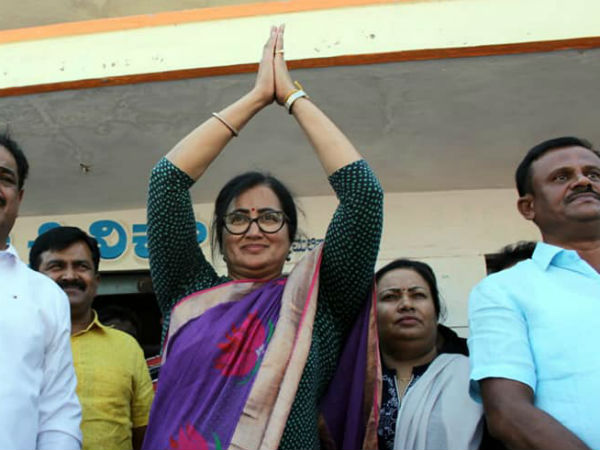 நடிகை சுமலதா